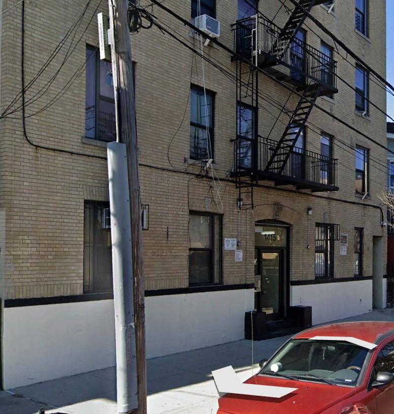 1415 Bryant Ave
