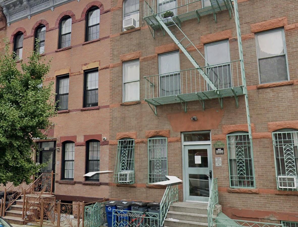 144 Grove Street