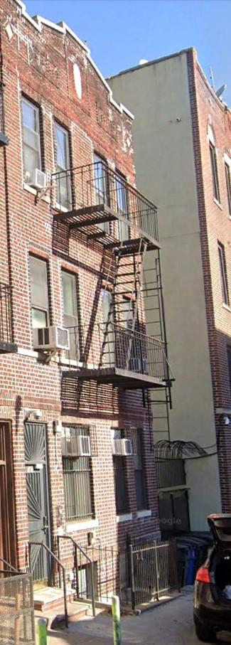 1619 Lincoln Place