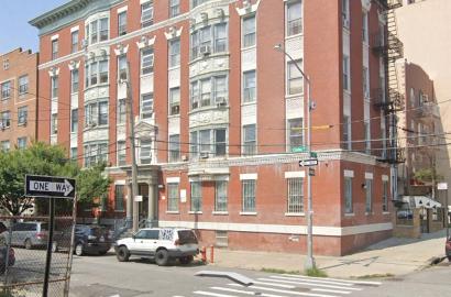 1805 Clinton Ave