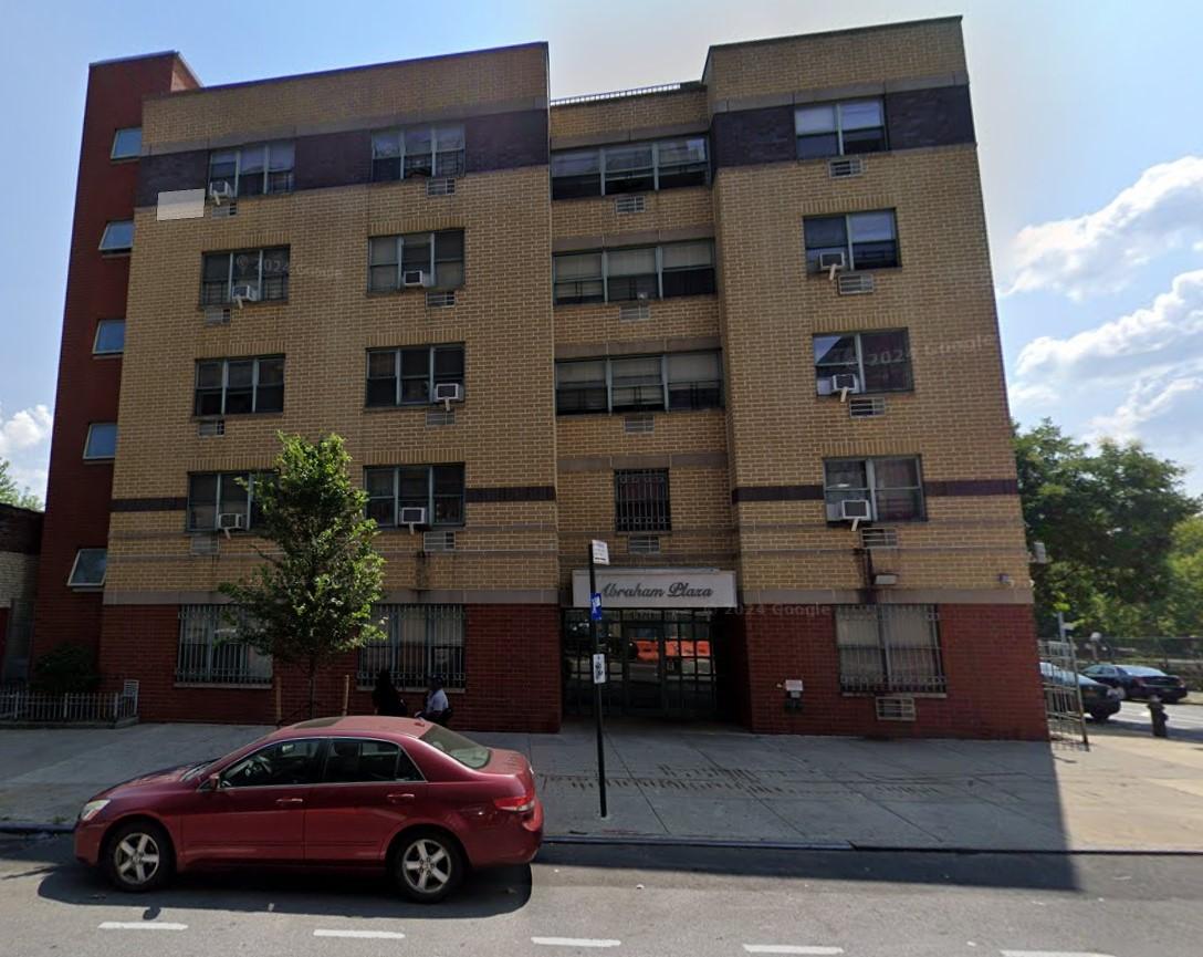 1870 Crotona Ave