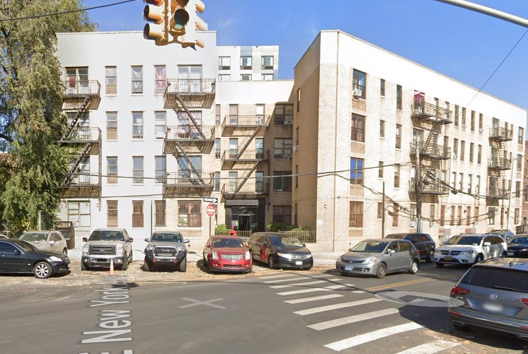 1939 Park Pl