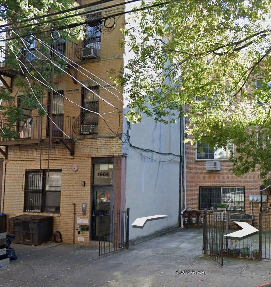 1964 Bergen Street