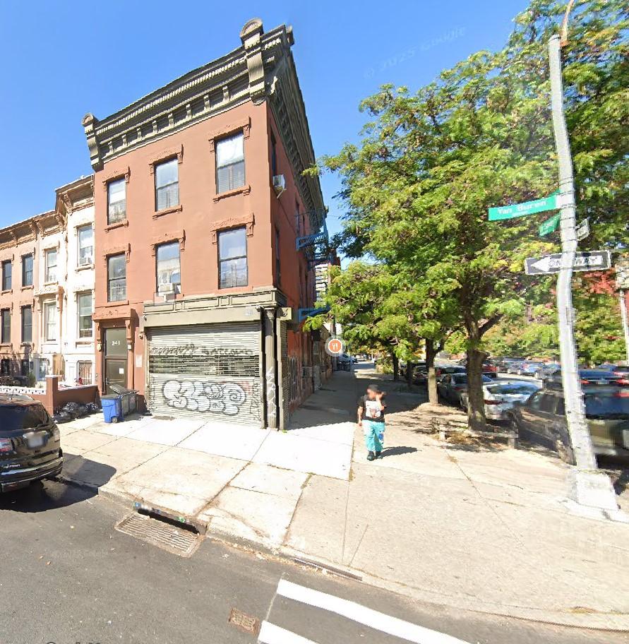 241 Van Buren St