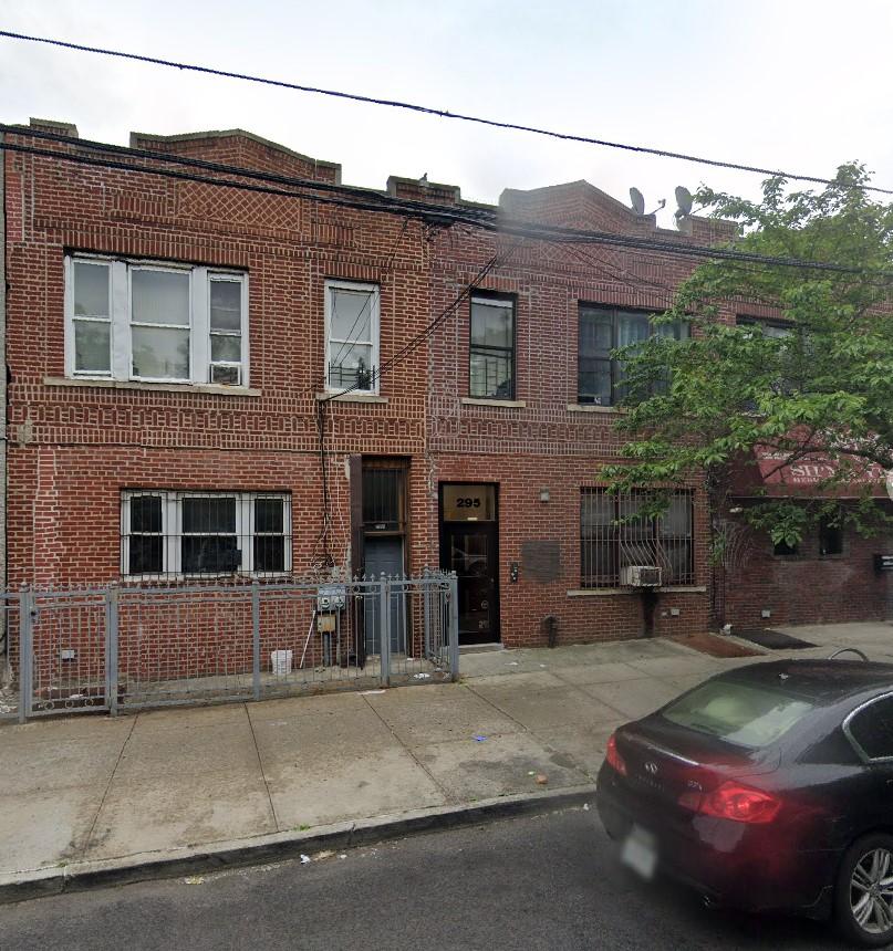 295 Saratoga Ave