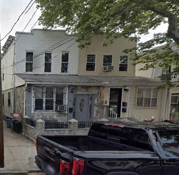 433 Milford St
