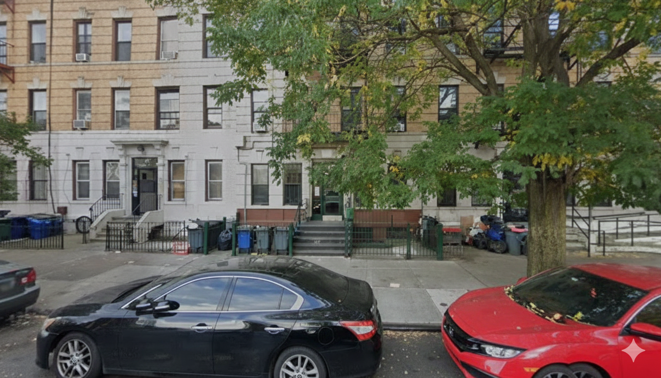 870 Macon Street