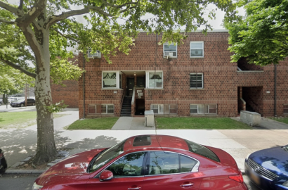 918 Hegeman Ave